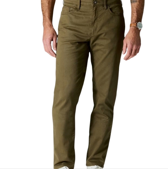 Flint and Tinder 365-5 pocket Straight FitPants In Military Olive. Size 34/32